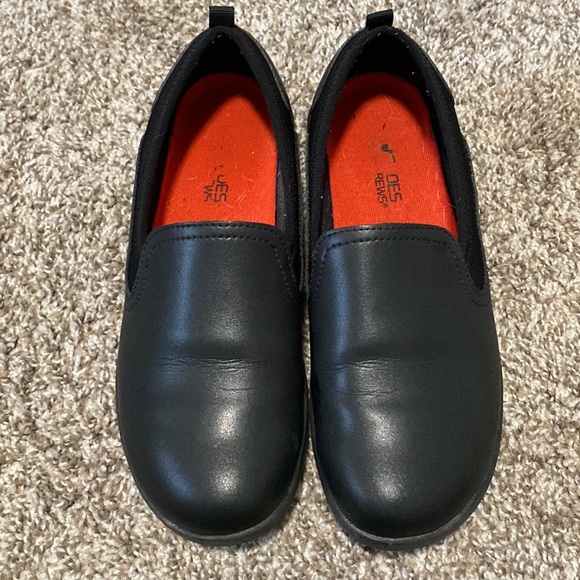 🔥SIZE 7 SHOES FOR CREWS SLIP & OIL RESISTANT SHOES🔥 - Picture 2 of 7